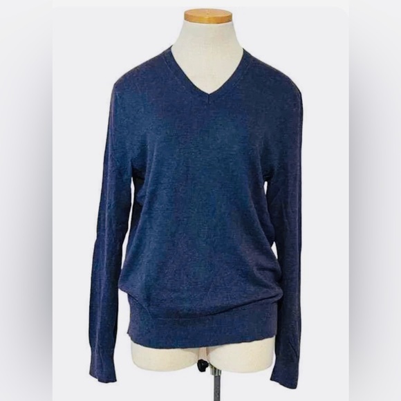 Banana Republic Sweaters - Banana Republic ladies sweater